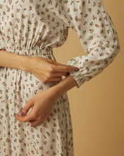 Load image into Gallery viewer, Spring Flowered Dress with an Elastic Waistband and Cuffs