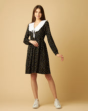 Load image into Gallery viewer, Black Flowered Dress with Detachable Collar