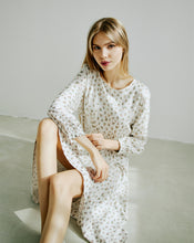 Load image into Gallery viewer, Spring Flowered Dress with an Elastic Waistband and Cuffs