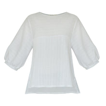 Load image into Gallery viewer, Knitted White Blouse
