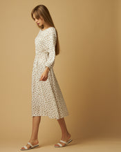 Load image into Gallery viewer, Spring Flowered Dress with an Elastic Waistband and Cuffs