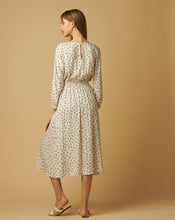 Load image into Gallery viewer, Spring Flowered Dress with an Elastic Waistband and Cuffs
