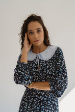 Load image into Gallery viewer, Navy Blue Floral Print Dress With Long Sleeves And Detachable Collar