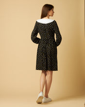 Load image into Gallery viewer, Black Flowered Dress with Detachable Collar