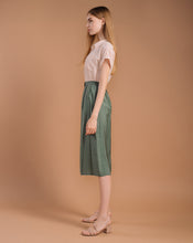 Load image into Gallery viewer, Emerald Green Midi Front Buttons Skirt
